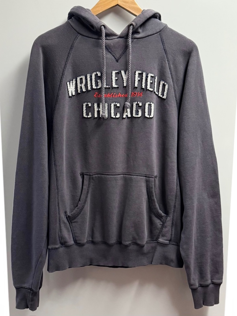 Wrigley Field Cubs Sweatshirt Embroidered Gray Blue S